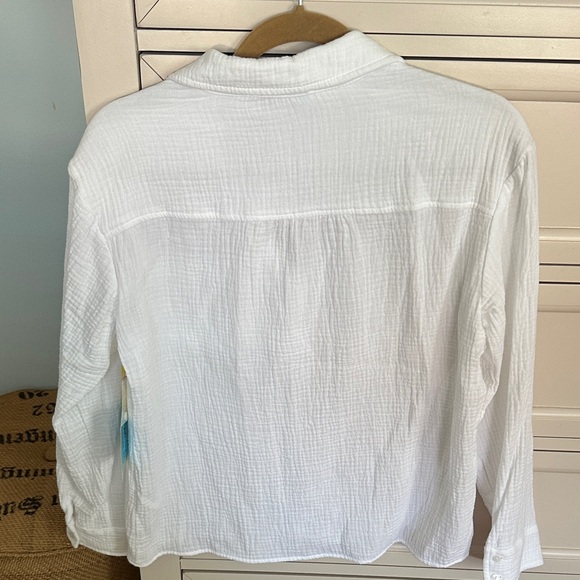 BNWT CeCe Textured White Casual Button Down Shirt - Picture 6 of 8